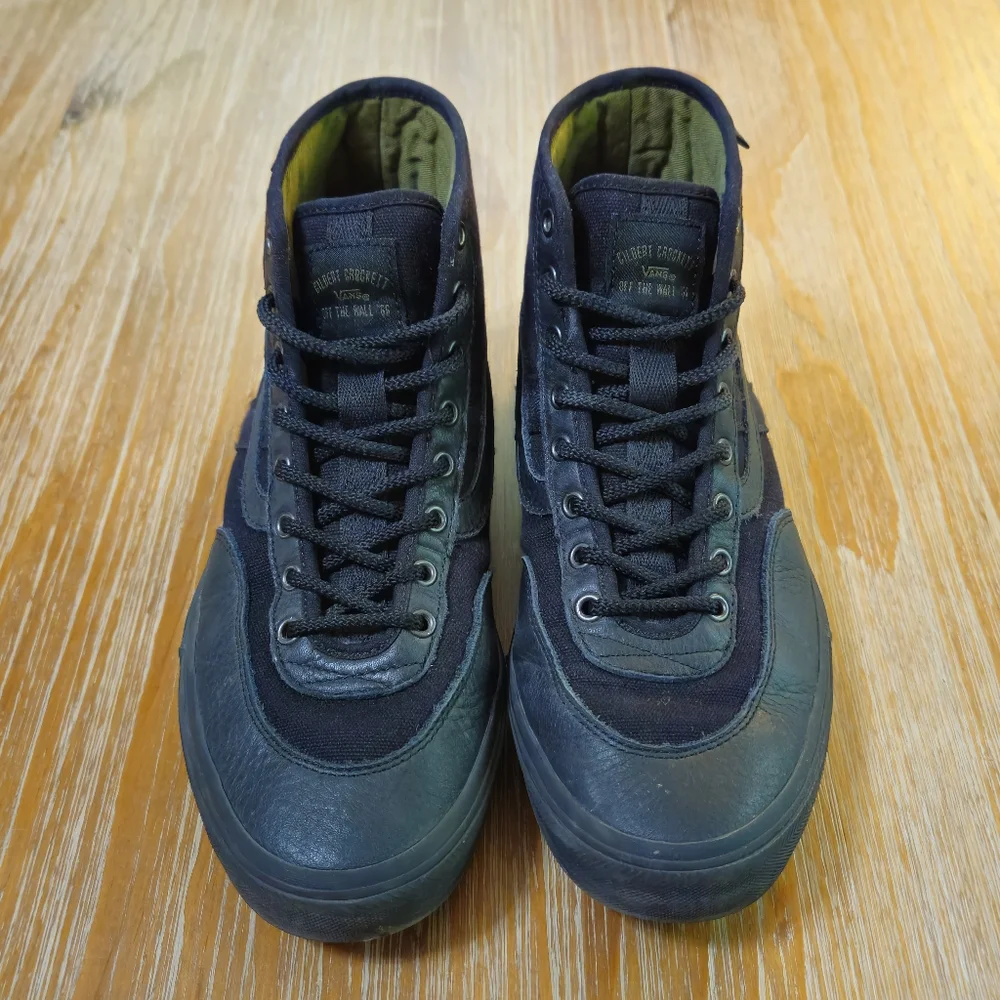 Black Vans 🖤 - Picture 8 of 9